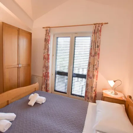 Appartement Karmen I Primošten