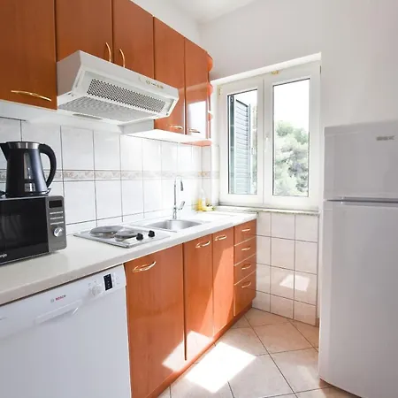 Apartment Karmen I *