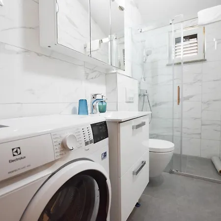 Appartement Karmen I *